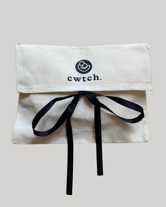 cwtch pouch